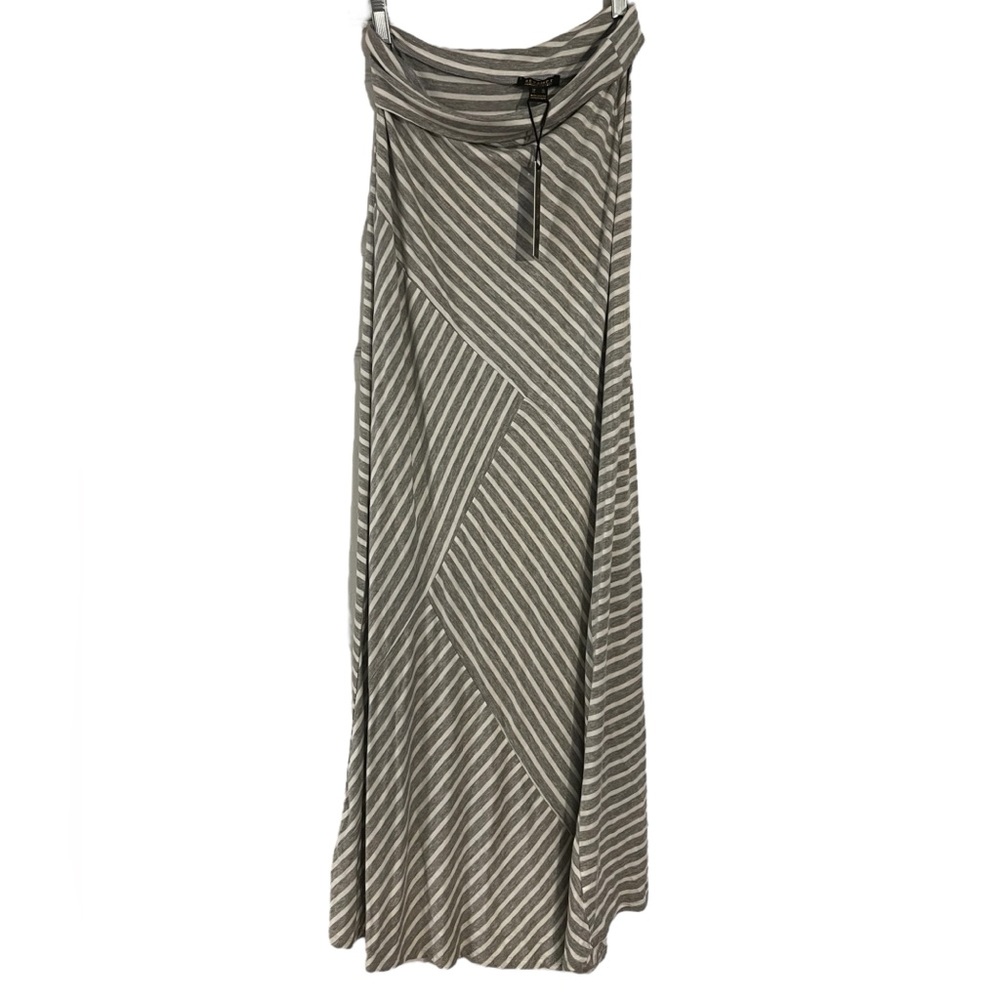RevampedWhite & Grey  Striped Maxi Pull on Skirt. Size XL/TG  New!